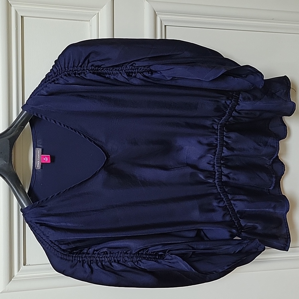 VINCE CAMUTO DEEP BLUE V NECK 3/4 SLEEVE BLOUSE MEDIUM